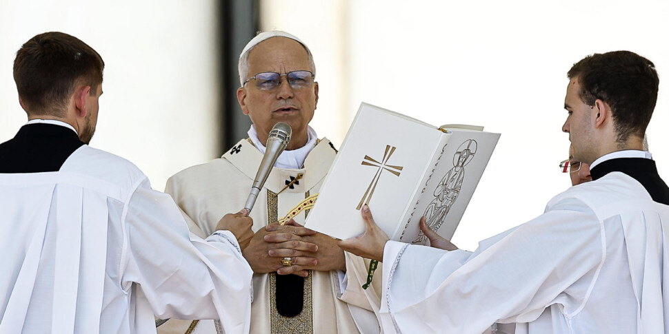 https://assets.gds.it/2025/06/Pope-Leo-XIV-celebrates-Holy-Mass-for-Jubilee-of-Families-Children-Grandparents-and-the-Elderly_85534874-scaled-970x485-1748770764.jpg