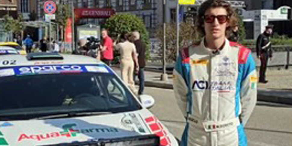 https://assets.gds.it/2025/06/Tragedia-Rally-Polonia-muore-Doretto-campione-italiano-jr-_85722579-970x485.jpg