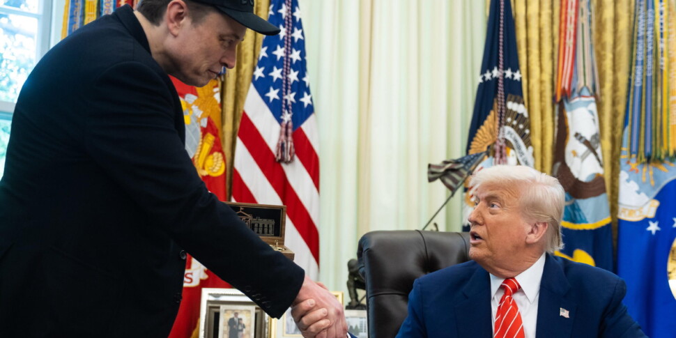 https://assets.gds.it/2025/06/Trumo-Musk-scaled-970x485-1749189373.jpg