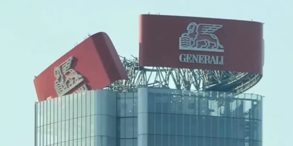 https://assets.gds.it/2025/06/milano-grattacielo-970x485.webp