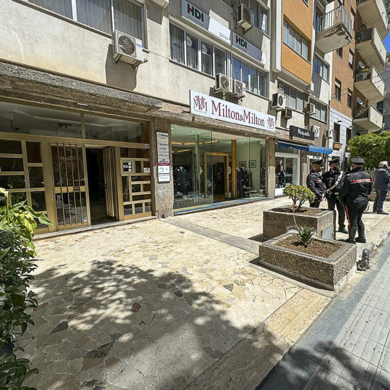 Omicidio suicidio questa mattina nel centro di Palermo. Un uomo, Piero Delia e una donna, Laura Lupo, marito e moglie, sono stati trovati morti nel loro appartamento in via Notarbartolo 49. Palermo, 04 maggio 2024 ANSA/IGOR PETYX