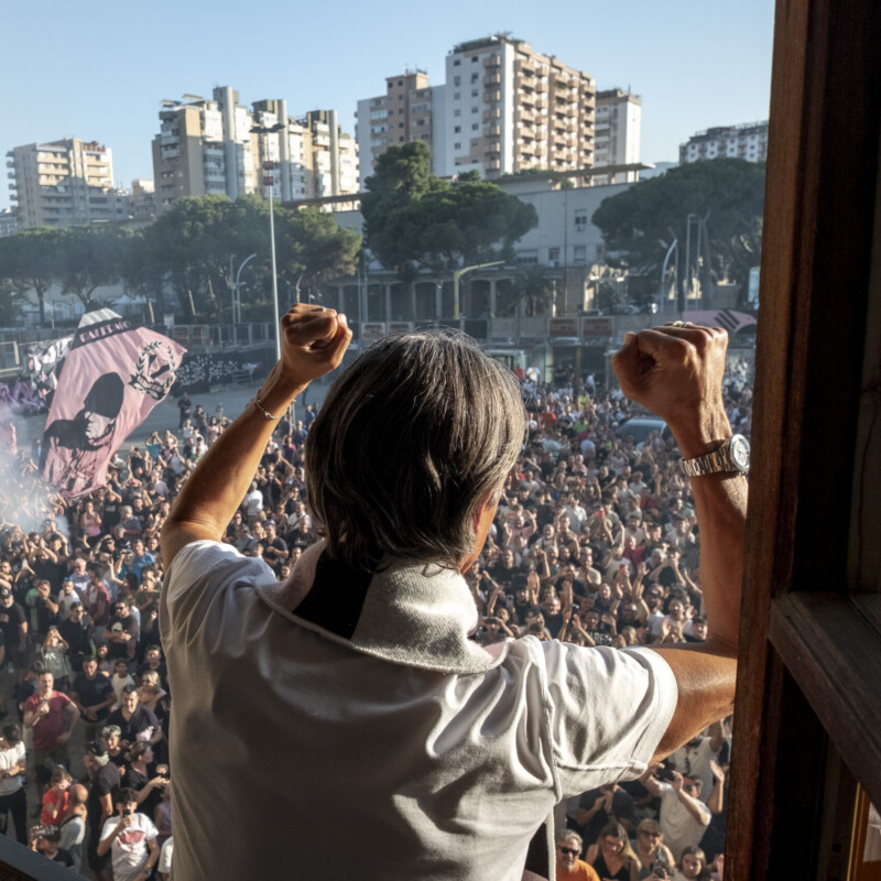 Palermo 25/06/2025, Filippo Inzaghi, nuovo allenatore del Palermo FC saluta i tifosi allo Stadio Renzo Barbera di Palermo(Foto Tullio Puglia)