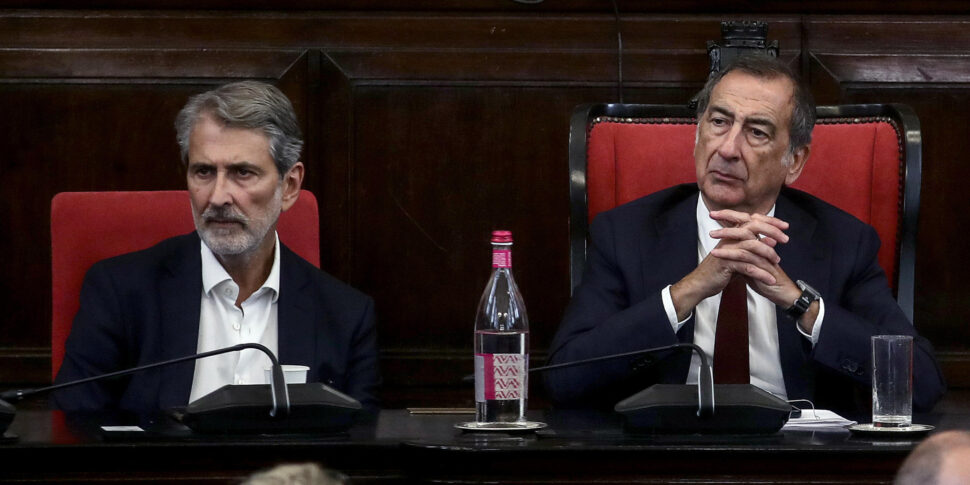 https://assets.gds.it/2025/07/Giancarlo-Tancredi-e-Giuseppe-Sala-durante-il-consiglio-comunale-a-Palazzo-Marino-a-Milano-21-luglio-2025.-ANSAMOURAD-BALTI-TOUATI_86449854-970x485.jpg