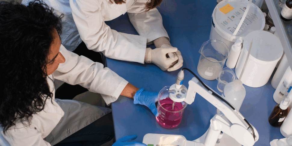 https://assets.gds.it/2025/07/ITS-Academy-laboratorio-970x485.png