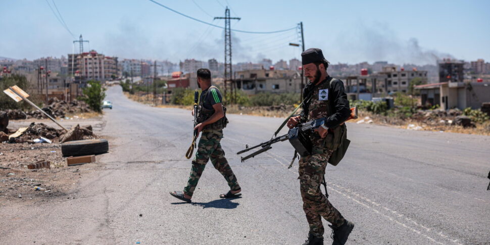 https://assets.gds.it/2025/07/Ongoing-clashes-in-the-southern-city-of-Sweida_86357033-970x485.jpg
