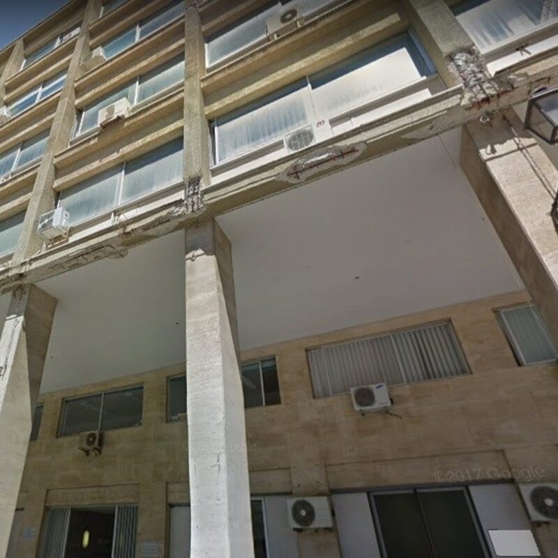 Il palazzo che fu sede del disciolto Ente acquedotti siciliani