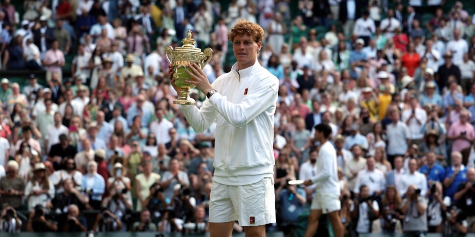 https://assets.gds.it/2025/07/Sinner-vittoria-a-Wimbledon-1-970x485-1752437192.jpeg