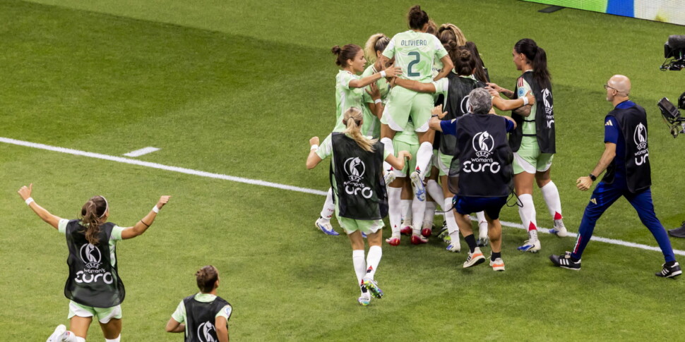 https://assets.gds.it/2025/07/UEFA-Womens-EURO-2025-quarter-final-Norway-vs-Italy_86366729-scaled-970x485-1752699877.jpg