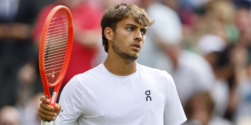 https://assets.gds.it/2025/07/Wimbledon-Championships-2025-Day-10_86244456-scaled-970x485-1752086436.jpg