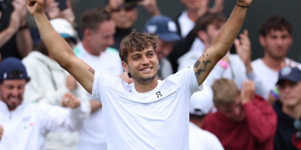 https://assets.gds.it/2025/07/Wimbledon-Championships-2025-Day-8_86200527-970x485.jpg