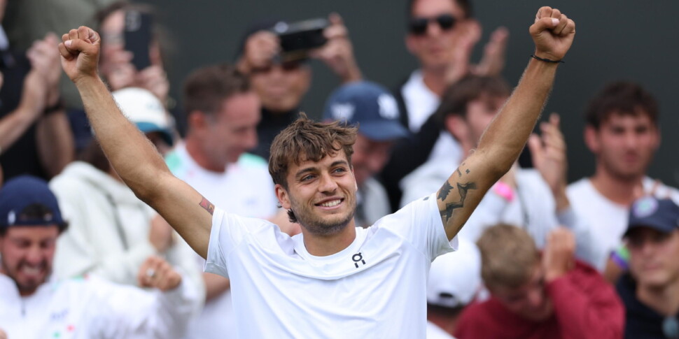 https://assets.gds.it/2025/07/Wimbledon-Championships-2025-Day-8_86200527-scaled-970x485-1751960066.jpg