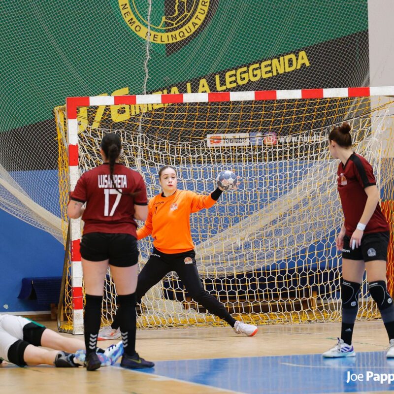 Maira De Marini (foto Joe Pappalardo)