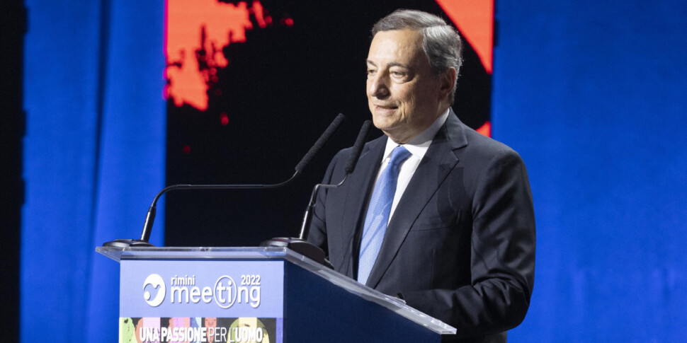 https://assets.gds.it/2025/08/Apre-Draghi-chiude-Meloni.Venerdi-al-via-Meeting-Rimini_86945461-scaled-970x485-1755879803.jpg