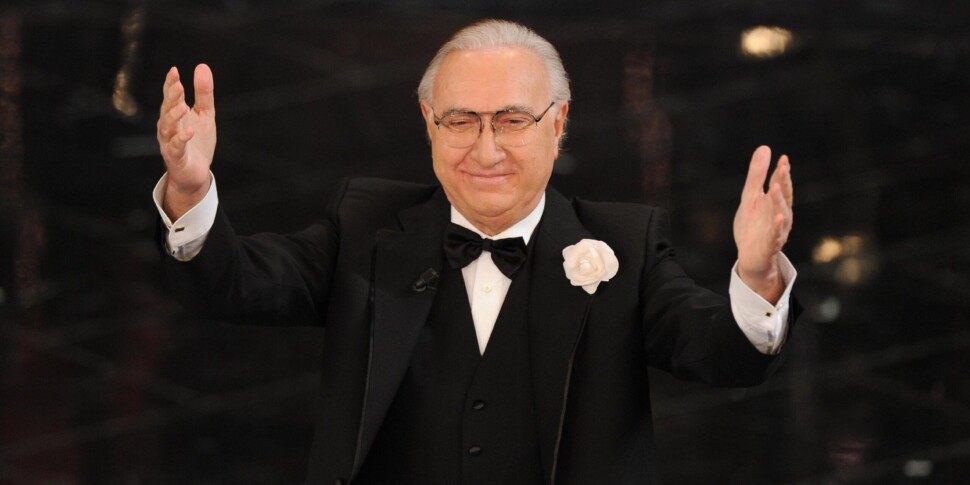 https://assets.gds.it/2025/08/E-morto-Pippo-Baudo-SPECIALE_86883297-scaled-970x485-1755417164.jpg