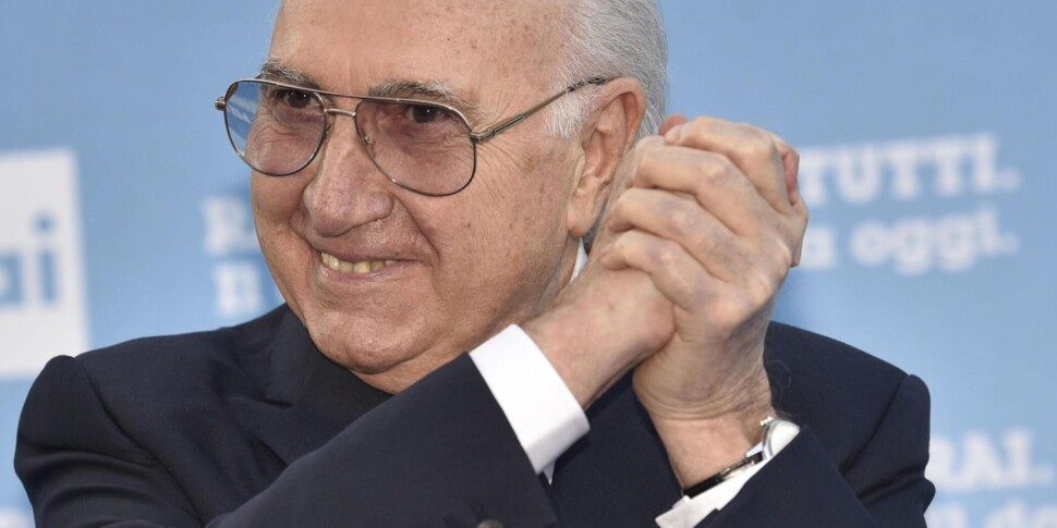 L'addio a Pippo Baudo tra lacrime di coccodrillo e glorificazioni post mortem