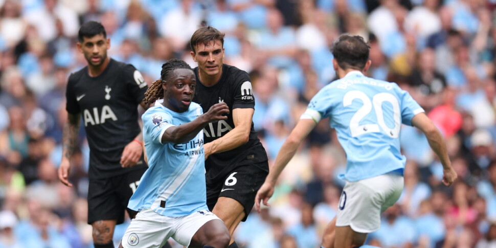 https://assets.gds.it/2025/08/English-Premier-League-Manchester-City-vs-Tottenham-Hotspur_86990721-scaled-970x485-1755959254.jpg