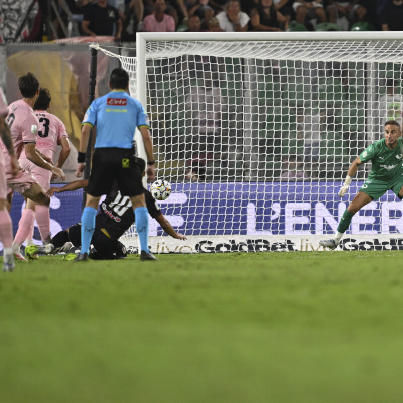Il gol della Reggiana (foto Tullio Puglia)