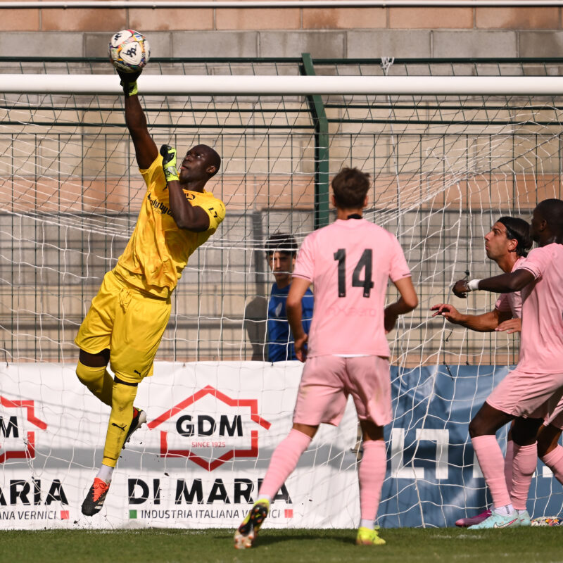 Chatillon (Aosta) 30/07/2025, durante la partita amichevole Palermo FC vs FC Annecy durante il pre-season Training Camp.(Foto Tullio Puglia)