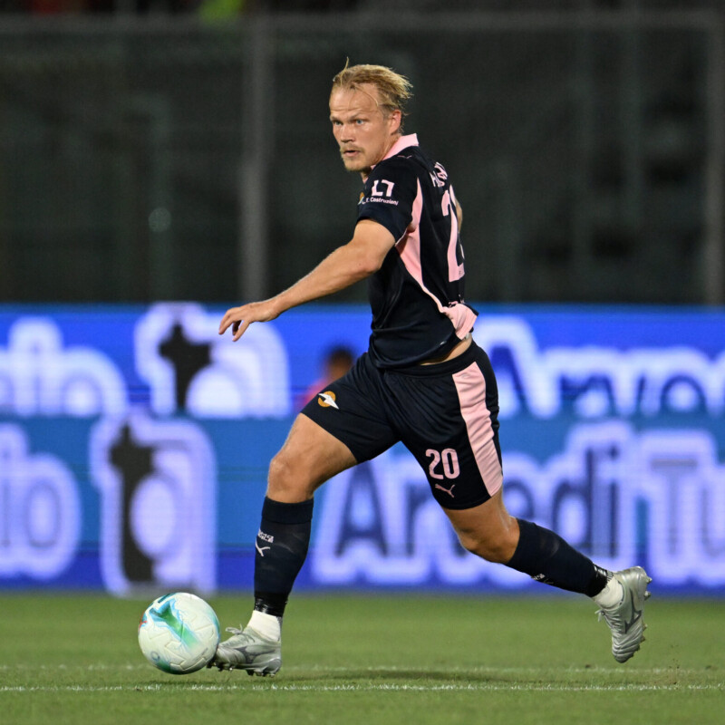 Cremona 16/08/2024: Joel Pohjanpalo of Palermo FC durante la partita di Coppa Italia Frecciarossa 2025-2026 Cremonese vs Palermo allo Stadio Giovanni Zini di Cremona(Foto Tullio Puglia)