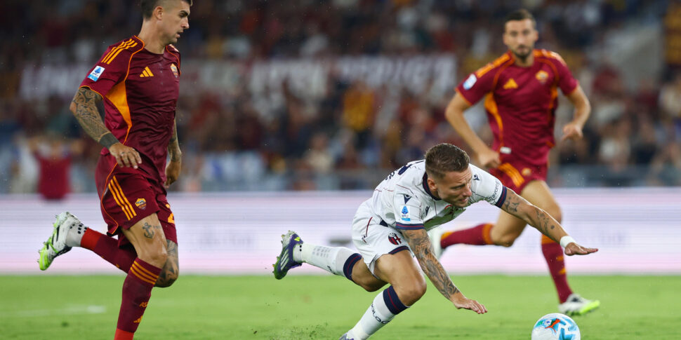 https://assets.gds.it/2025/08/Soccer-Serie-A-Roma-Bologna_86995358-970x485.jpg