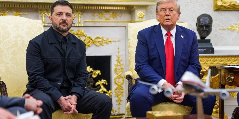 https://assets.gds.it/2025/08/Trump-e-Zelensky-970x485.jpg