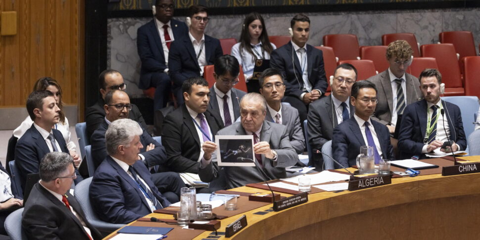 https://assets.gds.it/2025/08/United-Nations-Security-Council-on-Israel-and-Gaza_86721427-970x485.jpg