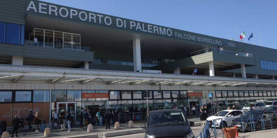 https://assets.gds.it/2025/08/aeroporto-palermo-gesap-8220ok-avvio-cessione-partecipazione-di-controllo-2058392-970x485.jpg