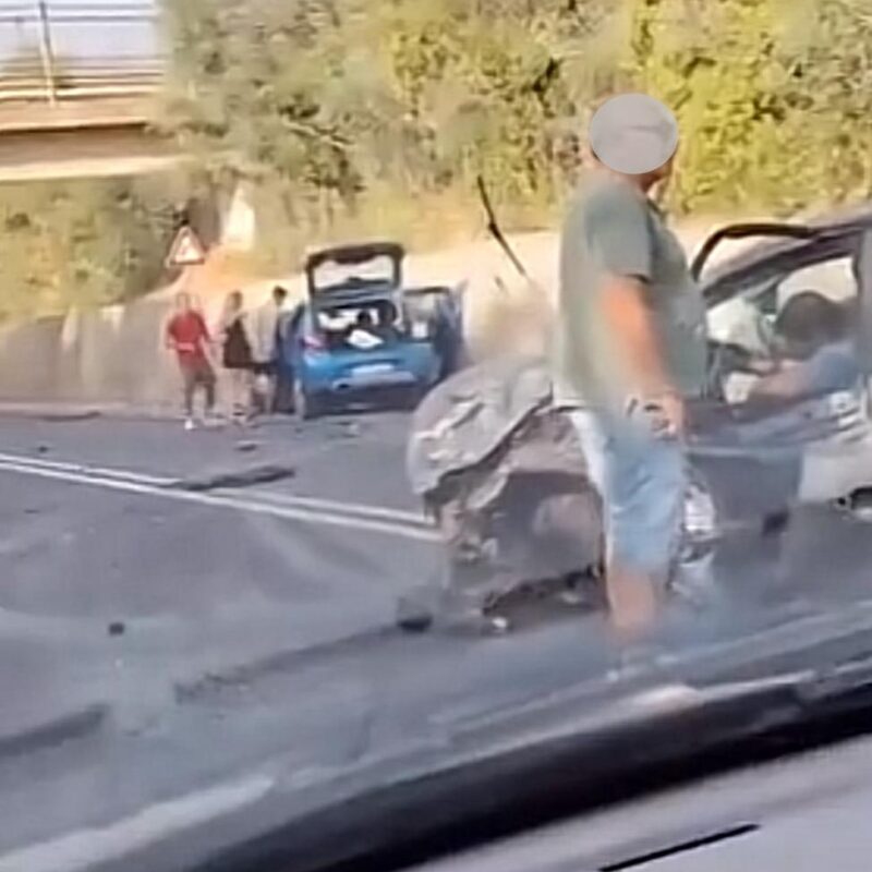 Ambulanza Croce Gialla, 118
