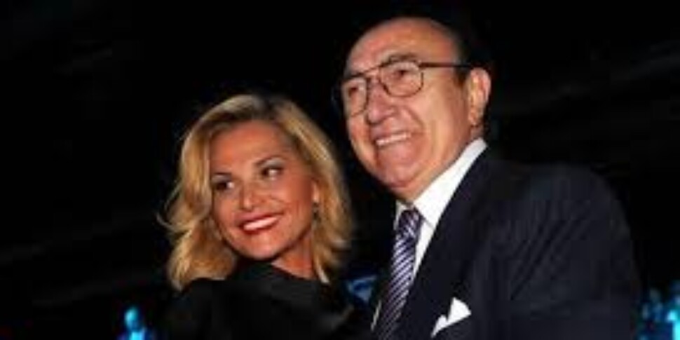 https://assets.gds.it/2025/08/pippo-baudo-simona-ventura-970x485-1755373461.jpeg