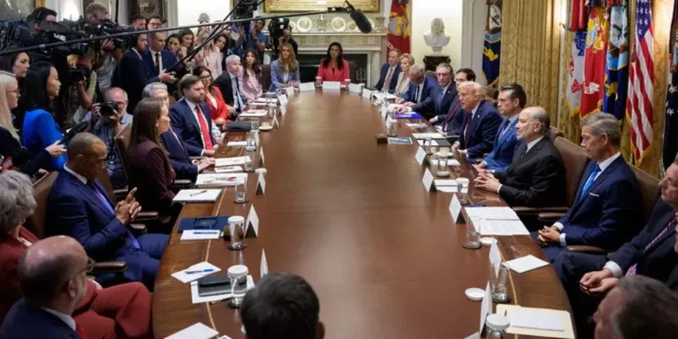 https://assets.gds.it/2025/08/ucraina-usa-970x485.webp
