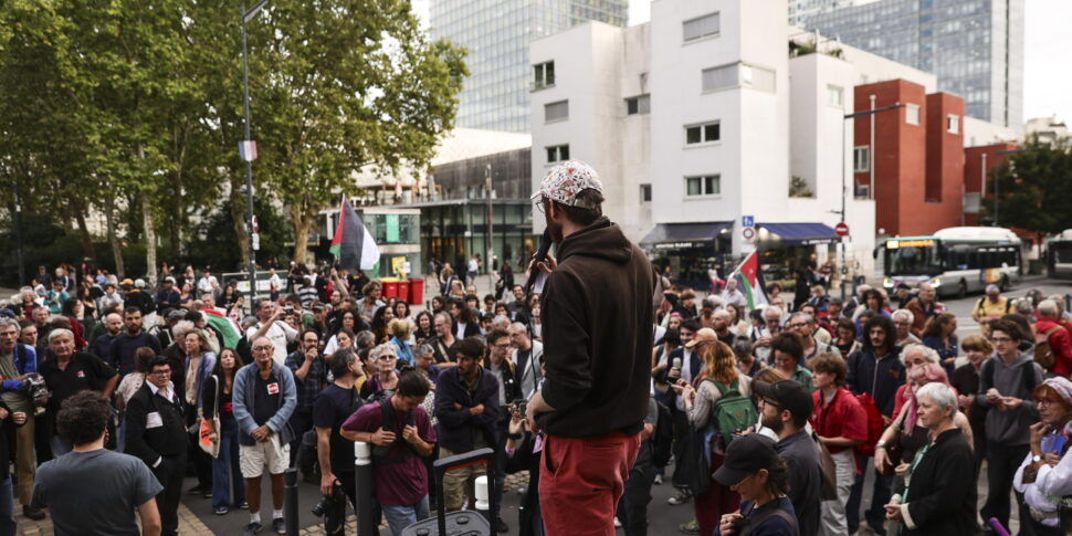 https://assets.gds.it/2025/09/Call-for-rally-against-the-French-government-after-the-no-confidence-vote_87341187-970x485.jpg