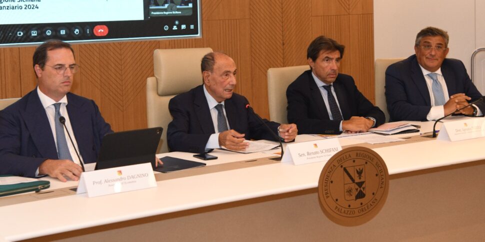 https://assets.gds.it/2025/09/Conferenza-stampa_-schifani_dagnino-e1758737922566-970x485.jpeg