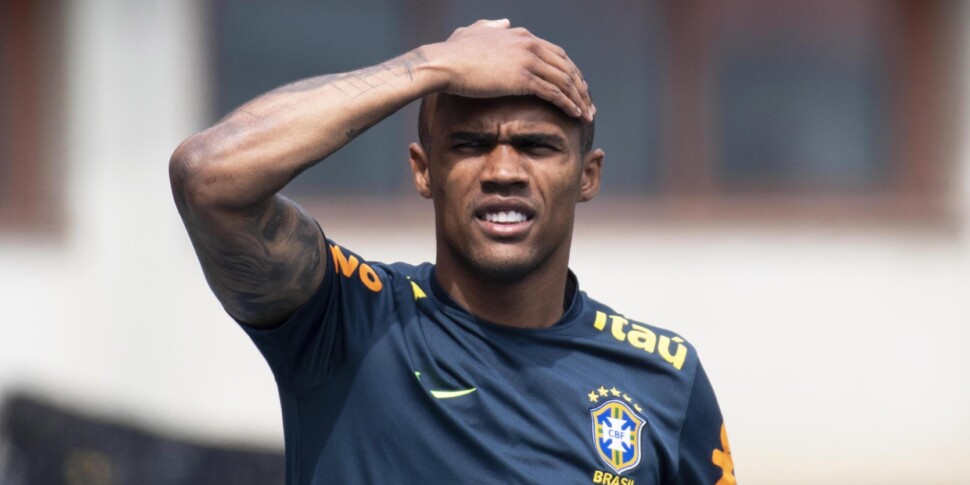 https://assets.gds.it/2025/09/Douglas-Costa-scaled-970x485-1758184072.jpg