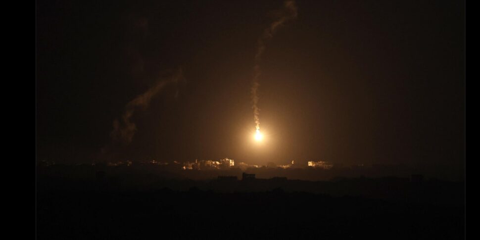 https://assets.gds.it/2025/09/Israele-attacca-Gaza-970x485.jpeg