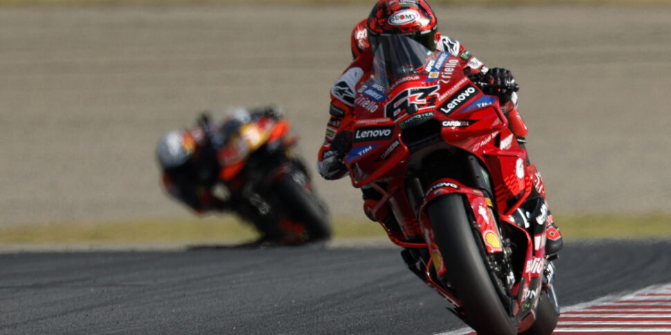 https://assets.gds.it/2025/09/Motorcycling-Grand-Prix-of-Japan-Qualifyings-and-Sprint_87743508-scaled-e1758980257732-970x485.jpg