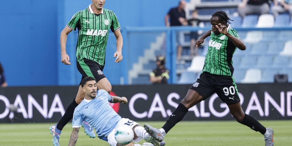 https://assets.gds.it/2025/09/Soccer-Serie-A-Sassuolo-Lazio_87458250-970x485.jpg