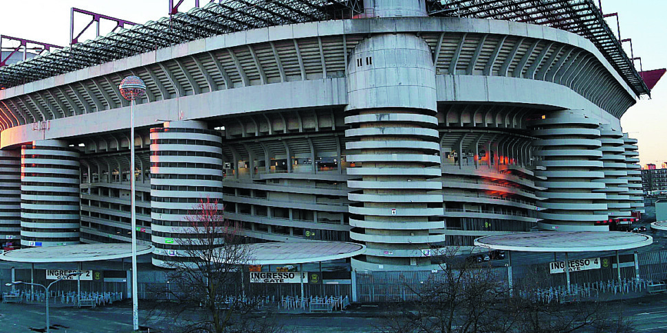 https://assets.gds.it/2025/09/Stadio-San-Siro-970x485-1759209929.jpg