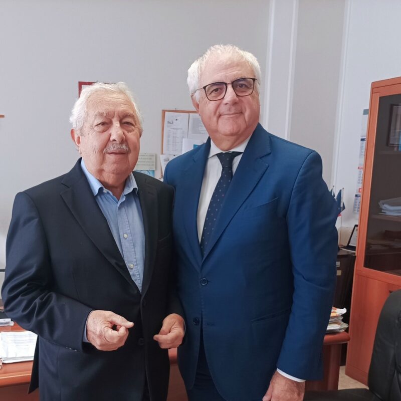 L'assessore alla Salute del Comune di Lampedusa e Linosa, Aldo Di Piazza, e il direttore sanitario dell'Asp di Palermo, Antonino Levita