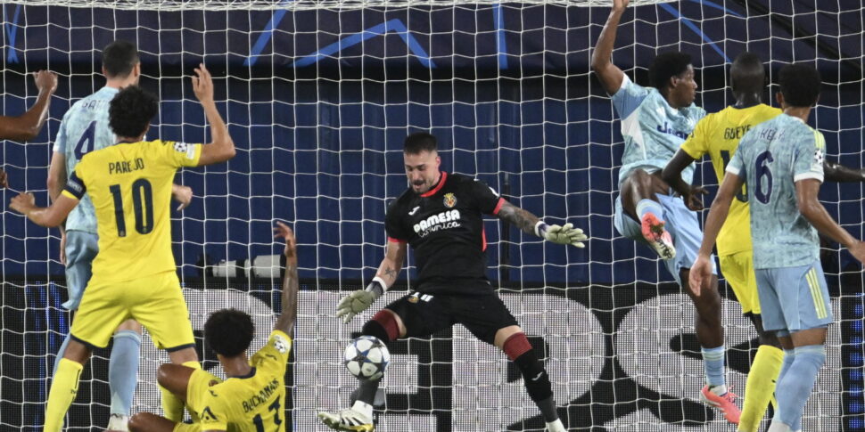 https://assets.gds.it/2025/10/UEFA-Champions-League-Villarreal-vs-Juventus_87851952-970x485.jpg