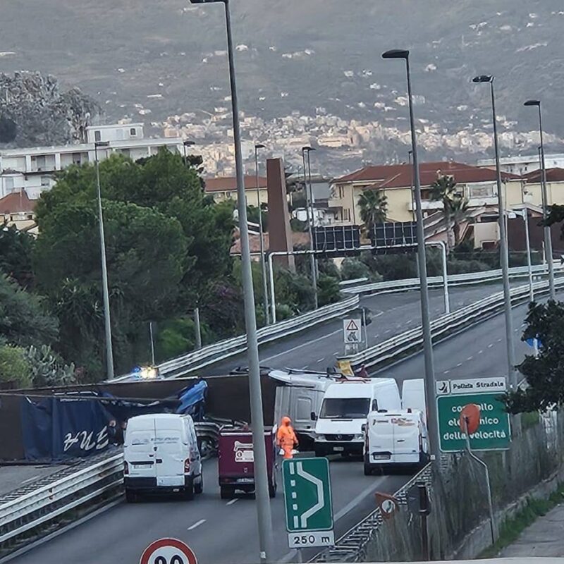 Foto Giornale di Capaci