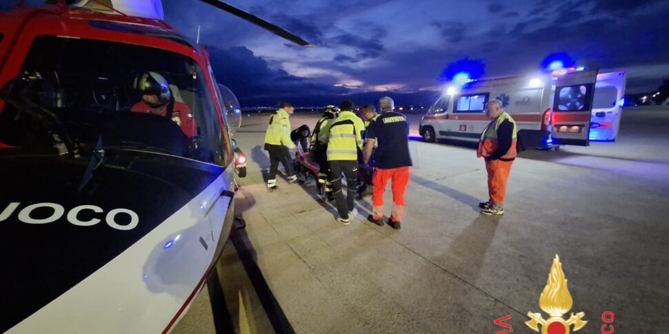 https://assets.gds.it/2025/10/vigili-del-fuoco-970x485.jpeg