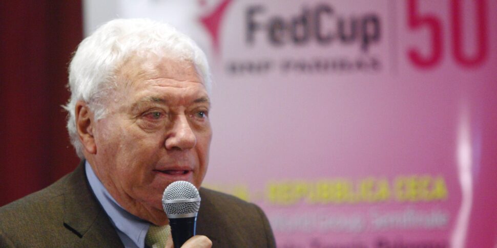Fallece Nicola Pietrangeli, icónico campeón italiano de tenis, a los 92 años