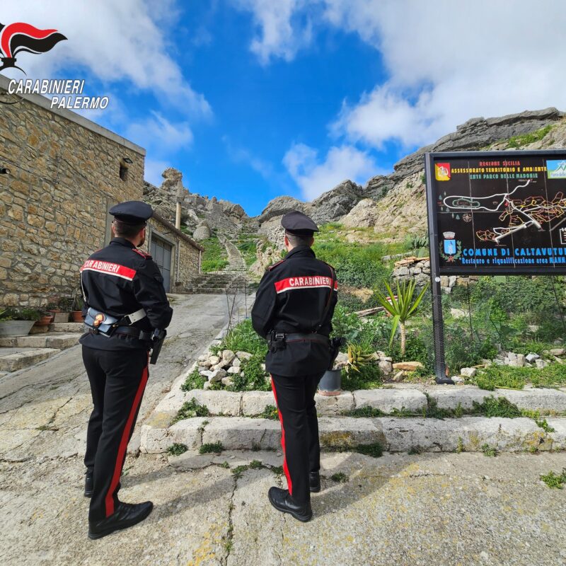 Bracconaggio sulle Madonie, denunciati otto cacciatori: sequestrati 9 fucili e 106 munizioni