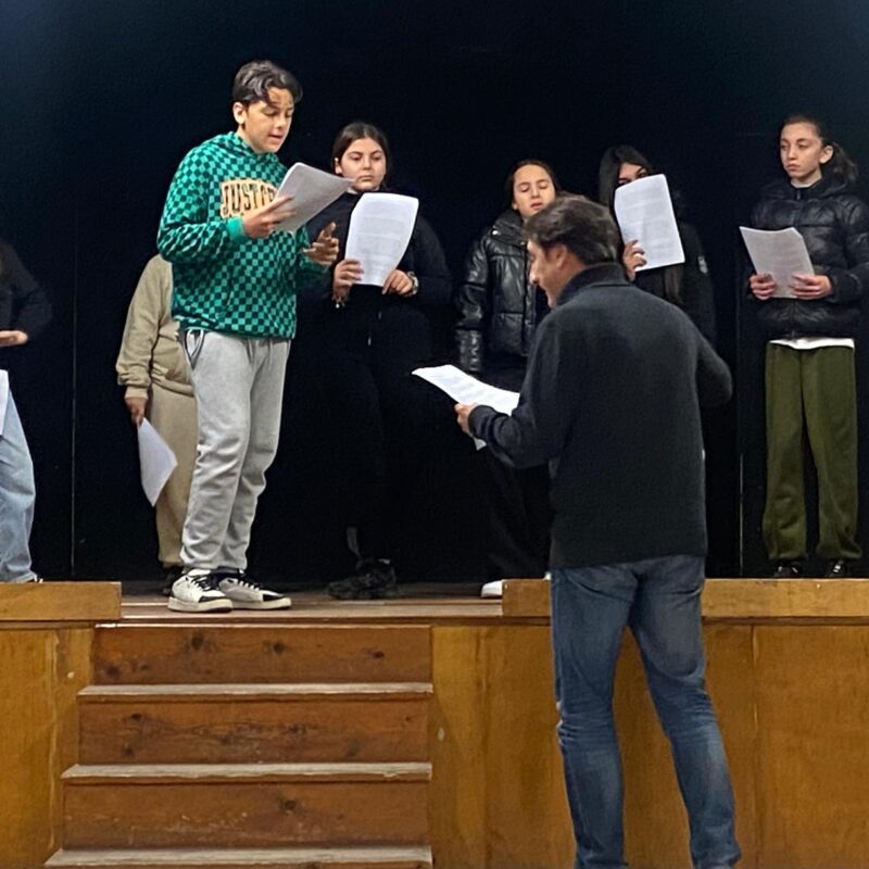 Palermo, il laboratorio teatrale degli studenti dello Sperone con il regista Claudio Fava