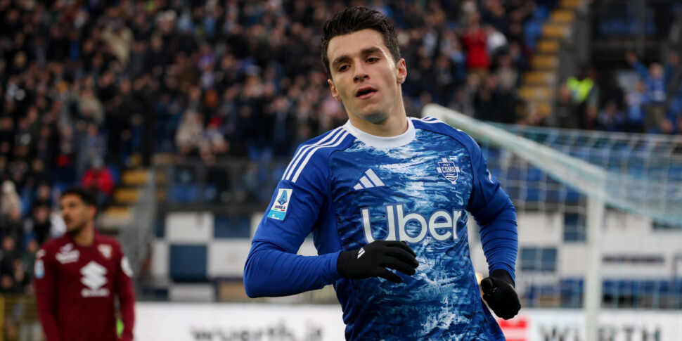 Como 1907's forward Anastasios Douvikas (L) celebrates with his teammate Nico Paz after scoring a goal during the Italian Serie A soccer match Como 1907 vs Torino FC at Giuseppe Sinigaglia stadium in Como, Italy, 24 January 2026. ANSA / ROBERTO BREGANI