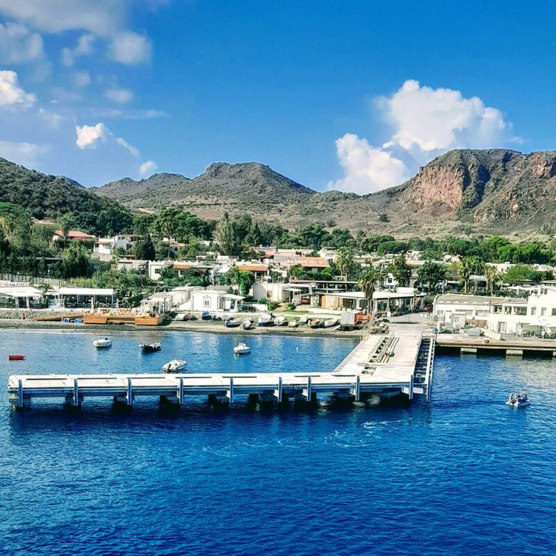 Vulcano, luned&igrave; riprenderanno i lavori nel nuovo pontile degli aliscafi