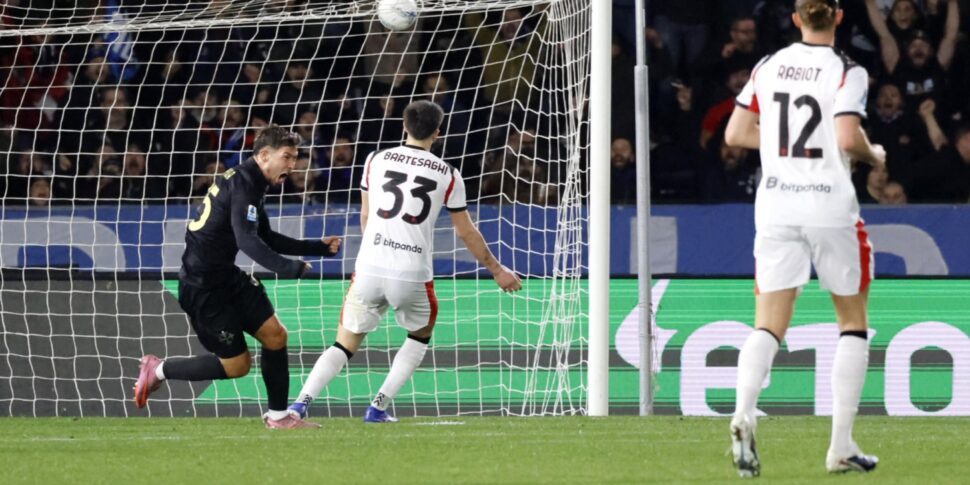 Pisa's Felipe Loyola celebrates after scoring 1-1 during the Italian Serie A soccer match Pisa SC vs AC Milan at Arena Garibaldi stadium in Pisa, Italy, 13 February 2026. ANSA/ENRICO MATTIA DEL PUNTA