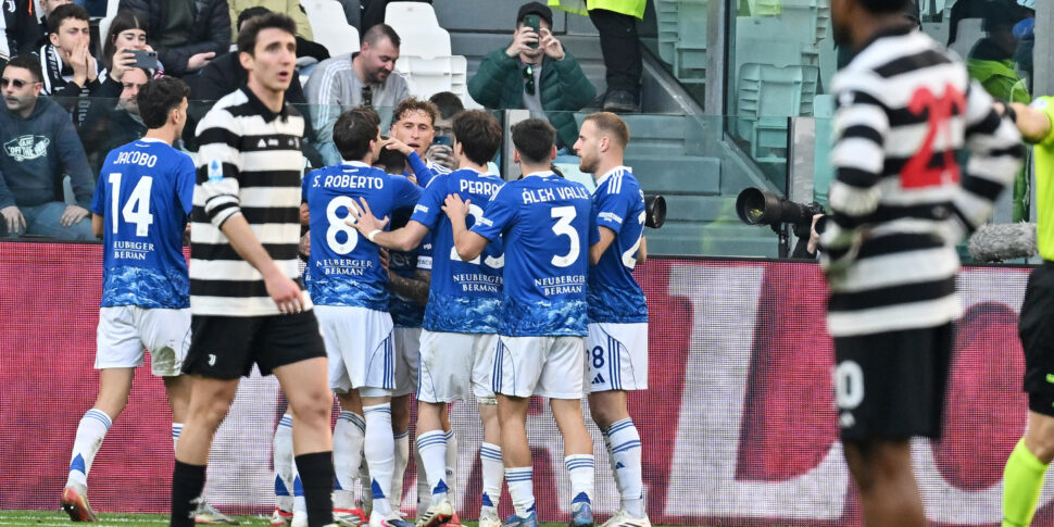 https://assets.gds.it/2026/02/Serie-AJuventus-FC-vs-Como-1907_90828400-970x485.jpg