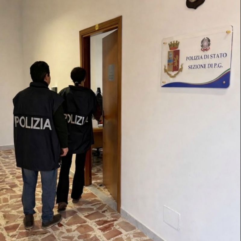 Abusa per tre anni della figliastra undicenne e minaccia la famiglia, scatta un arresto a Enna