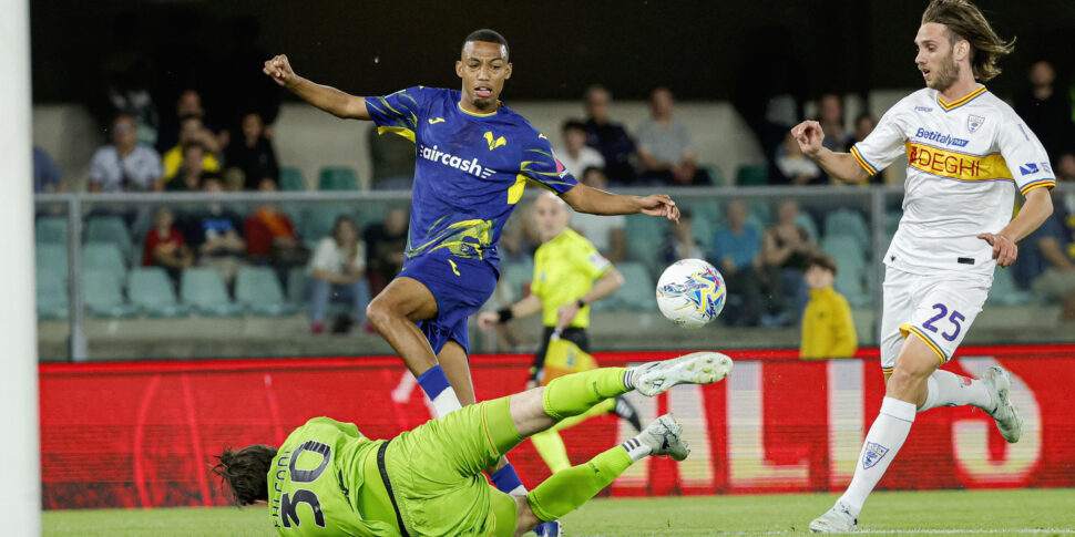 https://assets.gds.it/2026/04/Soccer-Serie-A-Hellas-Verona-Fc-vs-US-Lecce_92086178-970x485.jpg